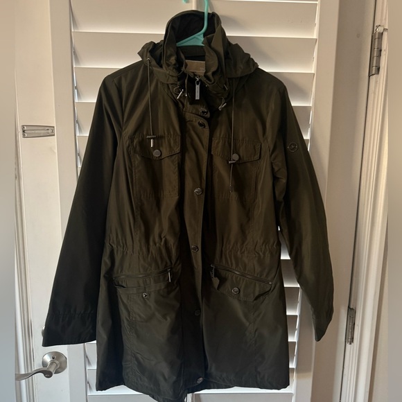 Michael Kors Green Lightweight Anorak Rain Jacket Hood w/Drawstrings Size: Med - Picture 4 of 16